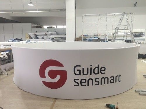 60in X 48in Pop Up Sergi Ekran Üçgen Asılı Tabela Sergi Standı